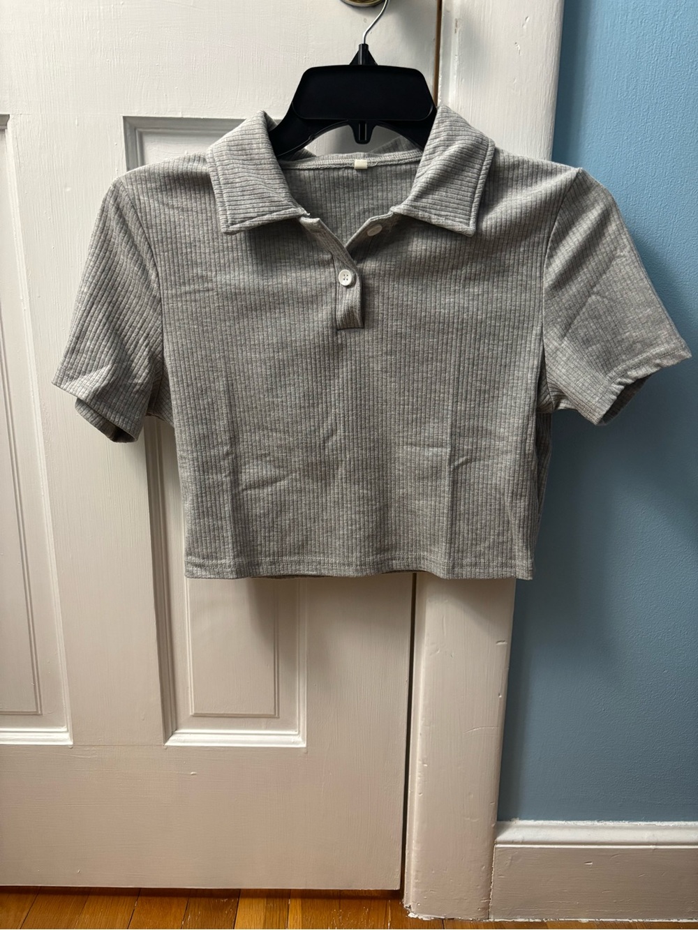Cropped Ribbed Polo Top Grey